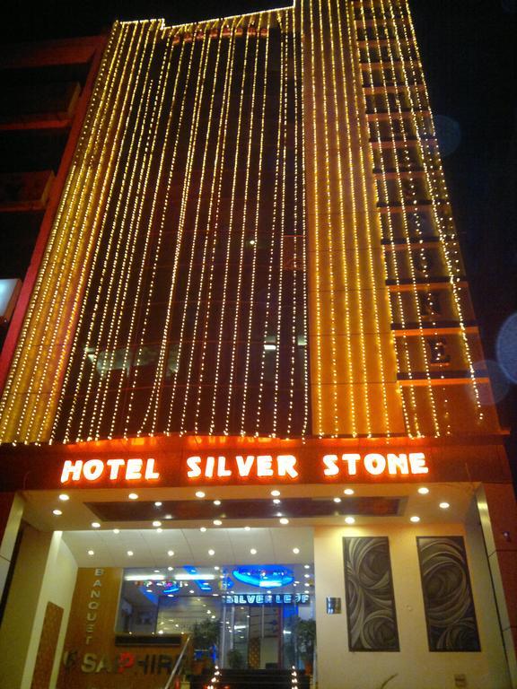 Hotel Silver Stone Ludhijána Exteriér fotografie